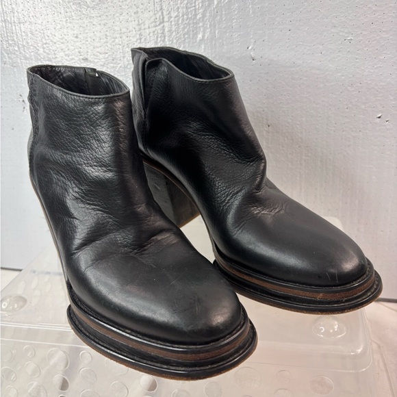 Rachel Comey 9 Genuine Leather Pull On Sleek Platform Ankle Boots in Black - Picture 5 of 10